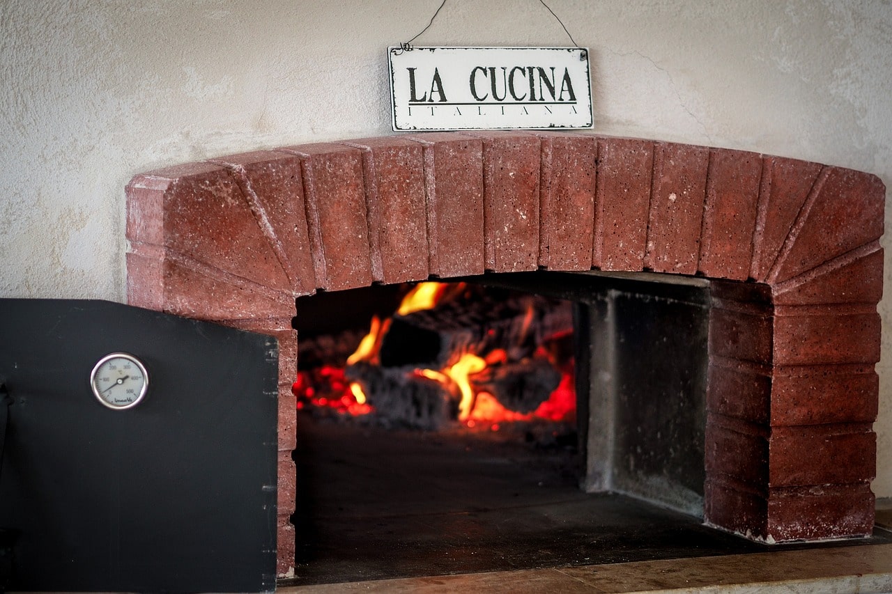 High-Quality Pizza Ovens and Grills Available in Forney, TX Premium Pizza Ovens and Grills in Forney, Texas